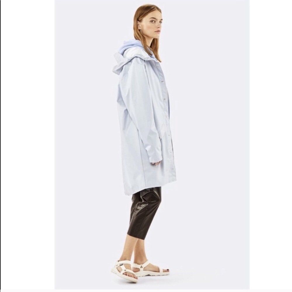 ARITZIA • RAINS • waterproof hooded rain jacket - Picture 1 of 8